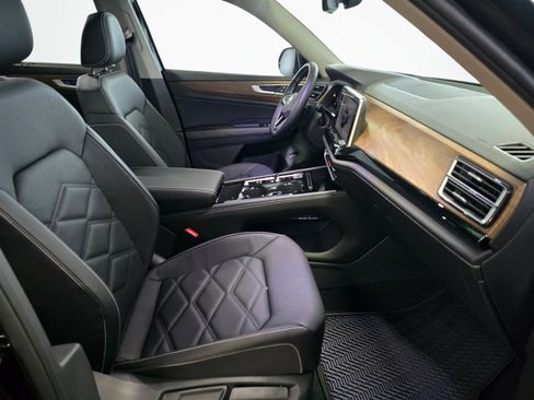 New 2026 Volkswagen Atlas SEL Premium R-Line AWD/4WD image 32
