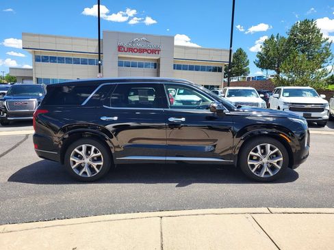 Used 2021 Hyundai Palisade Limited w/ Cargo Package AWD/4WD image 2