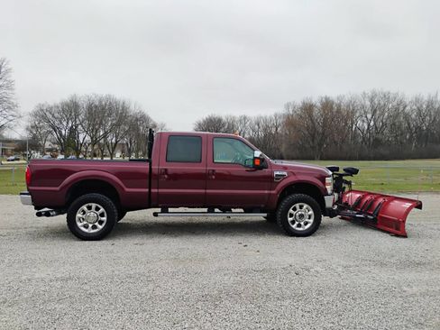 Used 2010 Ford F350 Lariat image 14