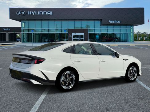 New 2026 Hyundai Sonata SEL FWD image 7