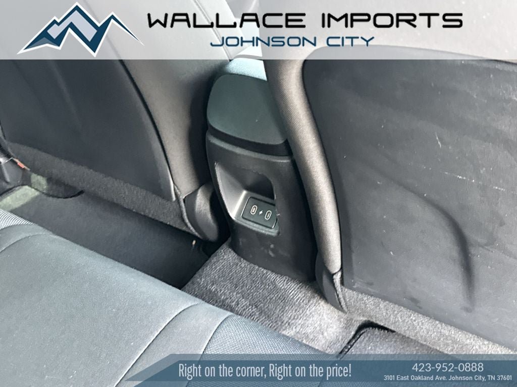 Used 2024 Hyundai Elantra SE FWD image 36