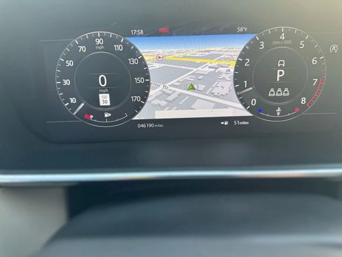 Used 2020 Land Rover Range Rover Sport HSE Dynamic image 31