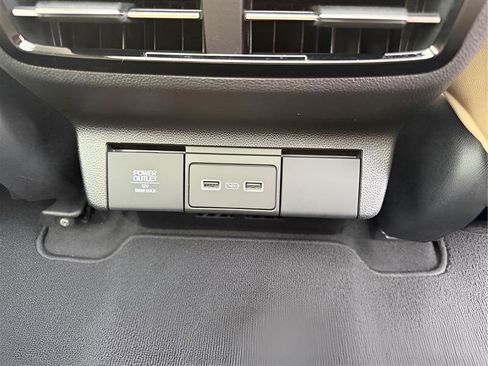 Used 2023 Acura MDX SH-AWD image 36