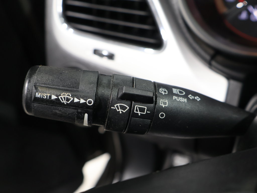 Used 2019 Dodge Journey SE FWD image 34