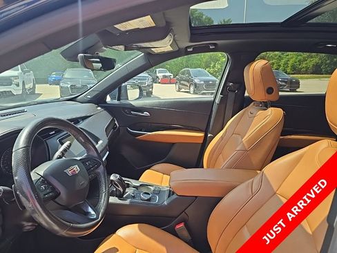 Used 2019 Cadillac XT4 Sport AWD/4WD image 5