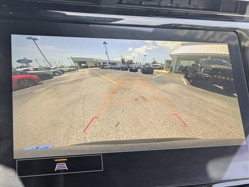 Used 2023 Chevrolet Bolt EUV LT w/ Driver Confidence Package FWD image 13