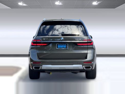 Used 2025 BMW X7 xDrive40i AWD/4WD image 9