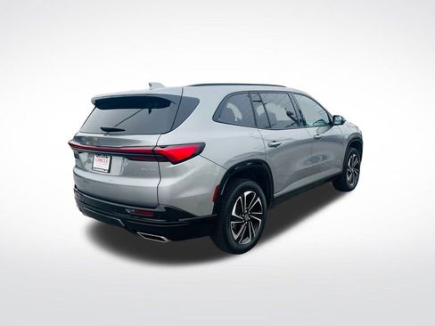 Used 2025 Buick Enclave Sport Touring image 8