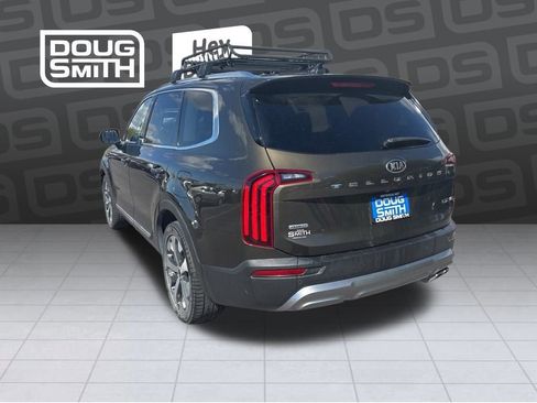 Certified 2020 Kia Telluride EX w/ EX Premium Package AWD/4WD image 5