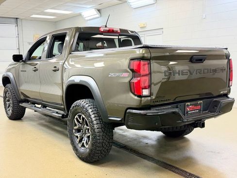 Used 2024 Chevrolet Colorado ZR2 w/ Safety Package AWD/4WD image 8