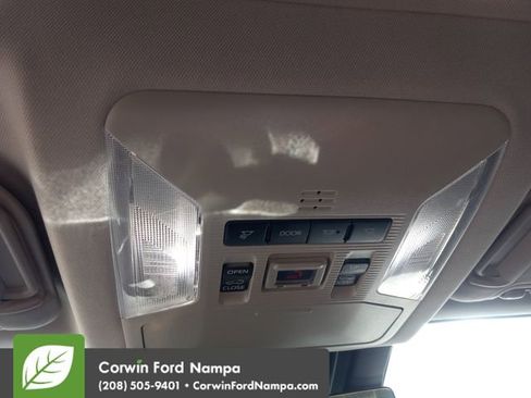 Used 2022 Toyota RAV4 Limited image 22