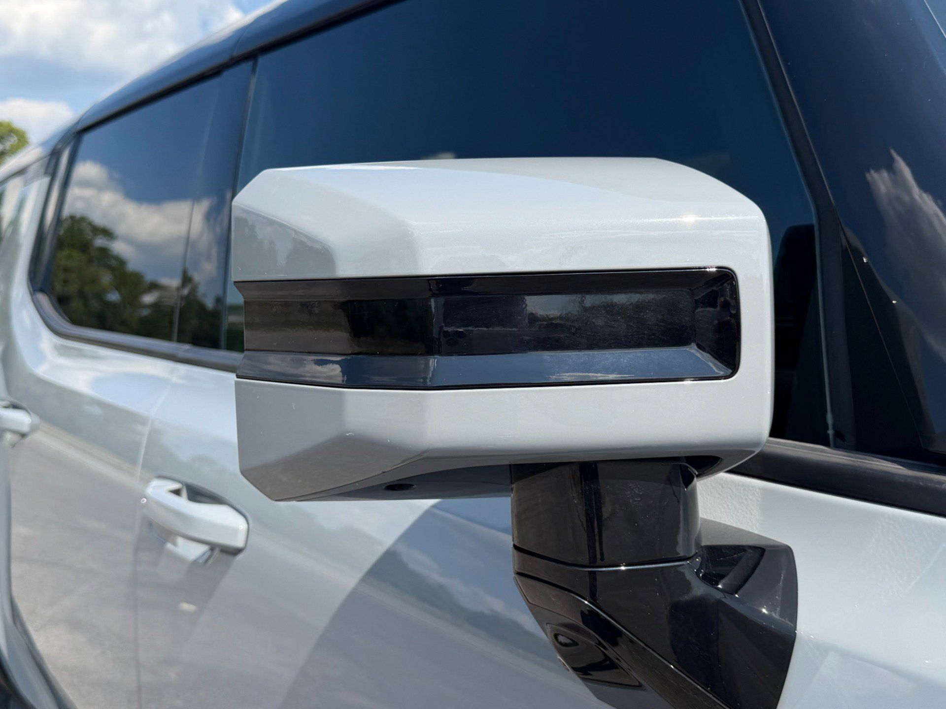 Used 2024 GMC Hummer EV 2X AWD/4WD image 12