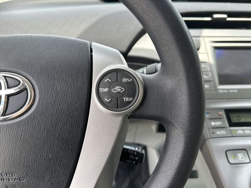 Used 2013 Toyota Prius Three FWD image 20