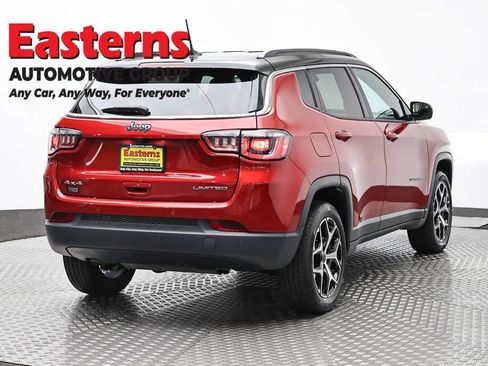Used 2025 Jeep Compass Limited AWD/4WD image 5