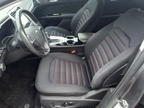 Used 2013 Ford Fusion SE image 5