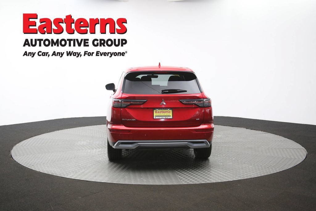 Used 2025 Mitsubishi Outlander SE AWD/4WD image 40