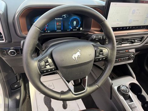 Used 2025 Ford Bronco Sport Outer Banks w/ Outer Banks Tech Package+ image 19