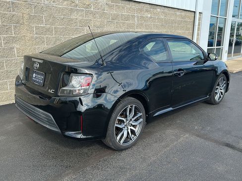 Used 2014 Scion tC FWD image 3