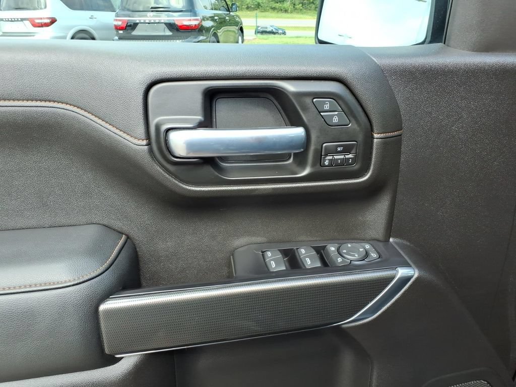 Used 2020 GMC Sierra 1500 AT4 w/ AT4 Premium Package AWD/4WD image 3