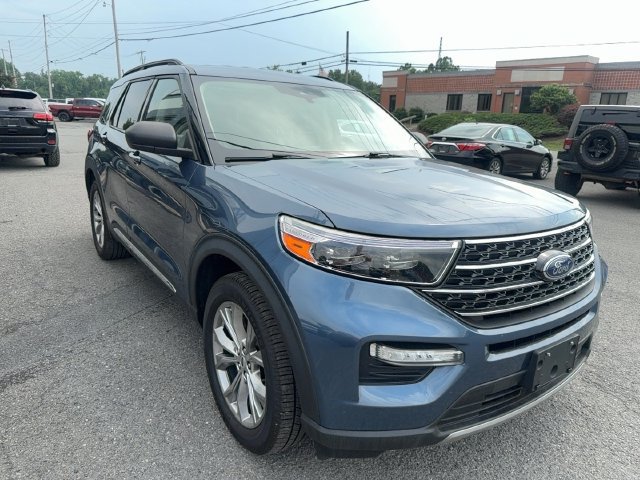 Used 2020 Ford Explorer XLT w/ Equipment Group 202A AWD/4WD image 6