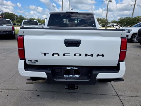 Used 2024 Toyota Tacoma TRD Sport w/ TRD Sport Upgrade Package AWD/4WD image 5