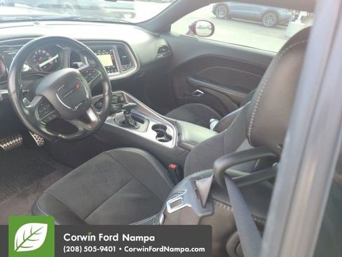 Used 2019 Dodge Challenger R/T w/ Plus Package image 7