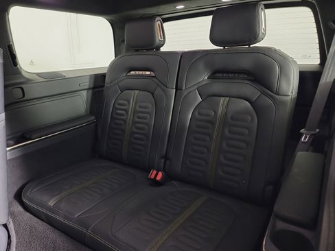 Used 2022 Rivian R1S Launch Edition image 22