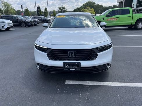 Used 2025 Honda Accord Touring image 7