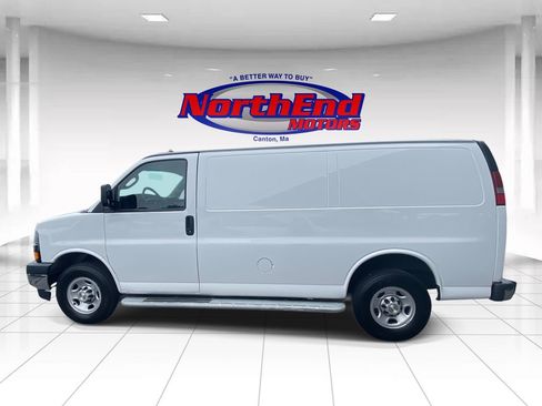 Used 2023 Chevrolet Express 2500 w/ Driver Convenience Package image 4