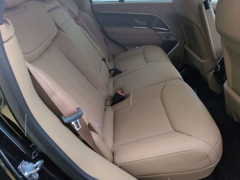 New 2026 Land Rover Range Rover SE image 21