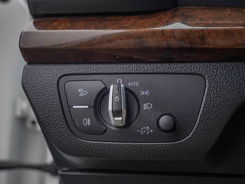 Used 2020 Audi Q5 2.0T Premium image 20