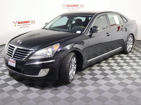 Used 2013 Hyundai Equus Signature RWD image 15