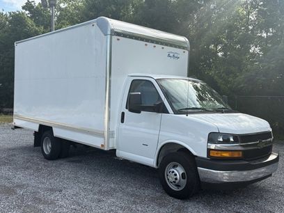 Used 2022 Chevrolet Express 3500 w/ Power Convenience Package