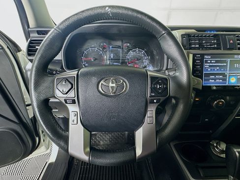 Used 2021 Toyota 4Runner SR5 Premium AWD/4WD image 15