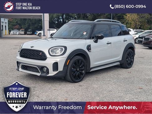Used 2022 MINI Cooper Countryman S w/ Premium Package image 1