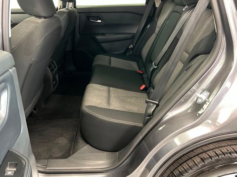 Used 2025 Nissan Rogue SV image 22