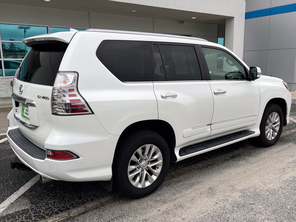Used 2018 Lexus GX 460 Premium w/ Premium Package AWD/4WD image 4
