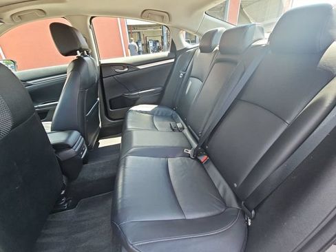 Used 2020 Honda Civic Touring image 27
