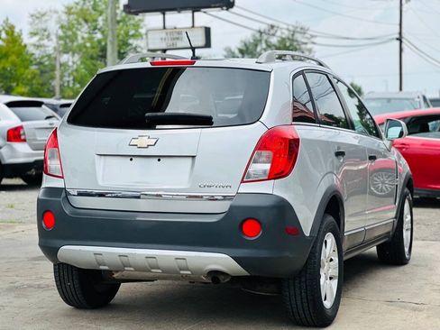 Used 2013 Chevrolet Captiva Sport LS FWD image 6