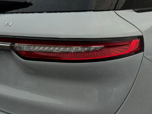 New 2026 Lincoln Corsair Premiere image 8