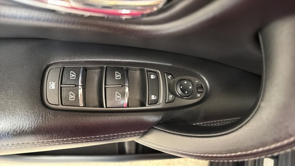 Used 2024 INFINITI QX80 Luxe AWD/4WD image 16