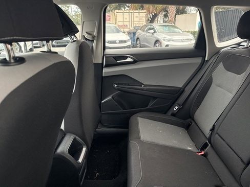 Used 2022 Volkswagen Taos S image 20
