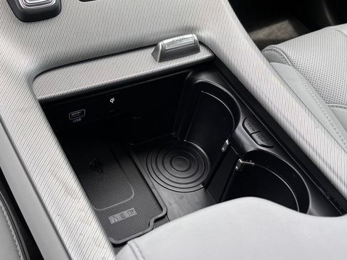 Used 2025 Hyundai Palisade SEL FWD image 21