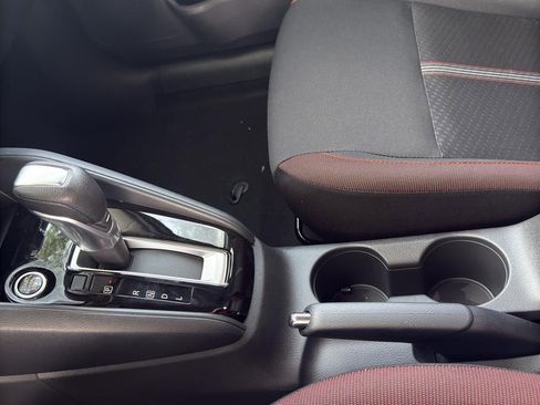 New 2025 Nissan Versa SR image 28