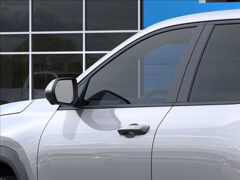 New 2026 Chevrolet Equinox LT image 12