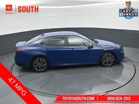 Used 2025 Toyota Camry XLE FWD image 46