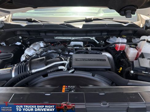 Used 2025 GMC Sierra 3500 AT4 w/ AT4 Premium Plus Package AWD/4WD image 14