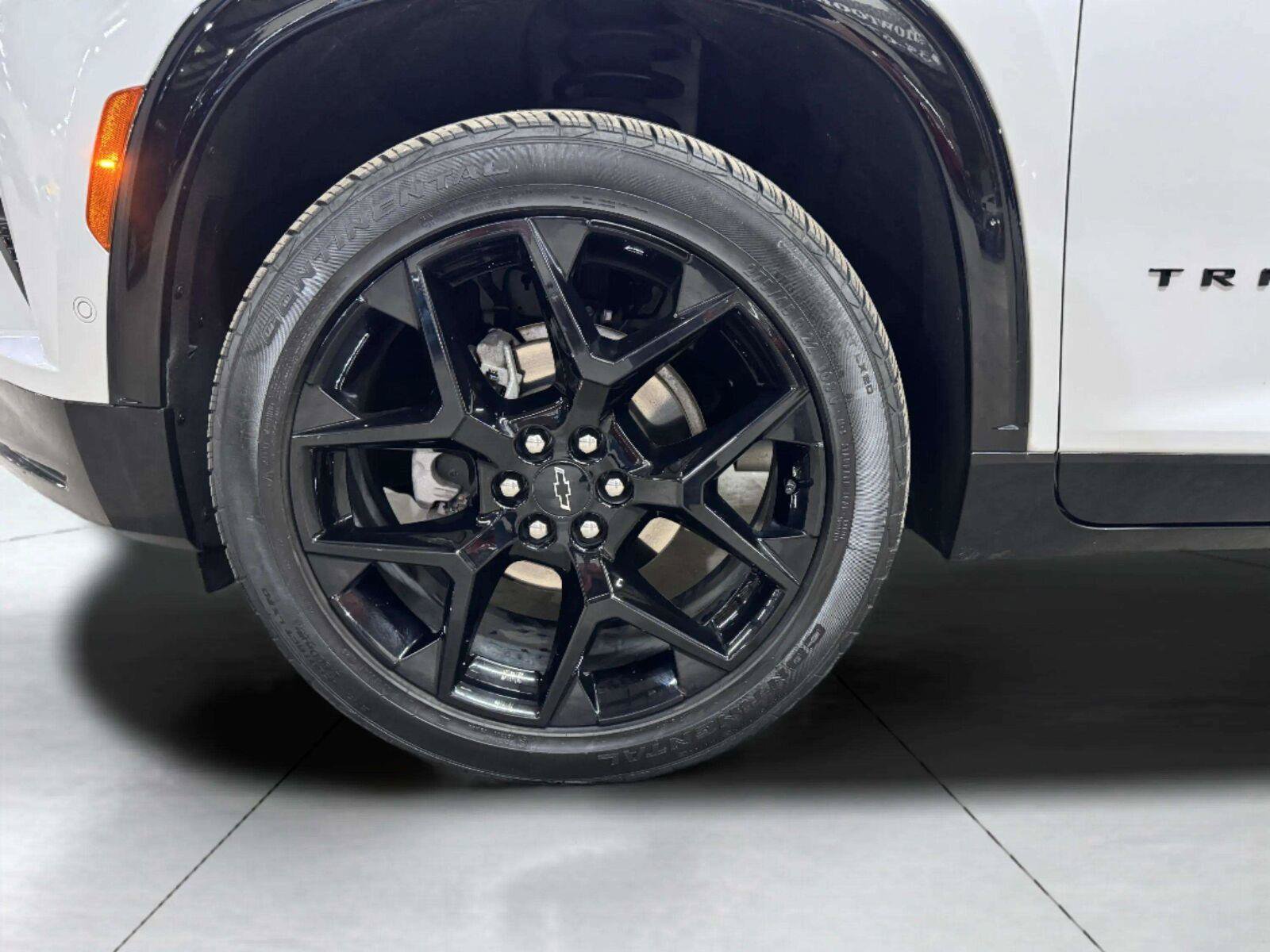 Used 2024 Chevrolet Traverse RS AWD/4WD image 43