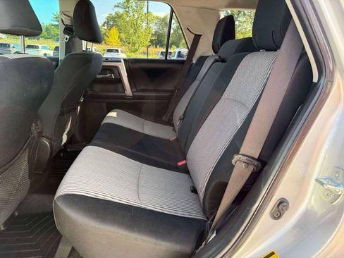 Used 2016 Toyota 4Runner SR5 AWD/4WD image 11