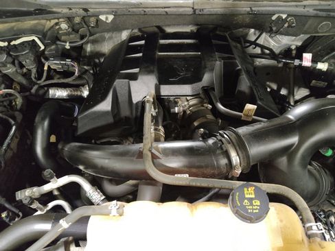 Used 2017 Ford F150 XLT w/ Equipment Group 302A Luxury image 30